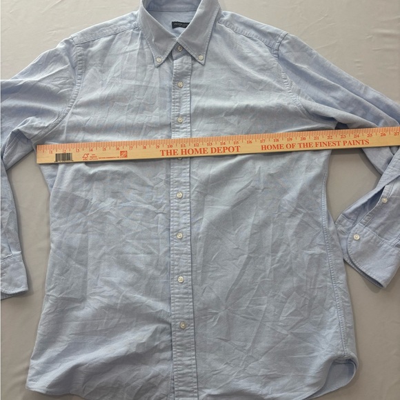 Classic Light Blue Men's Button Down Shirt - Picture 4 of 6